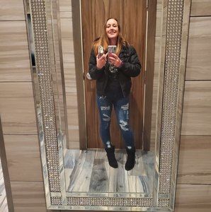 Meet your Posher, Ashley